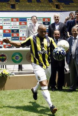 卡洛斯·门西亚：我在这里